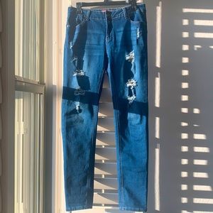 Ripped Dark Skinny Jeans : NAME A PRICE AND I WILL AGREE